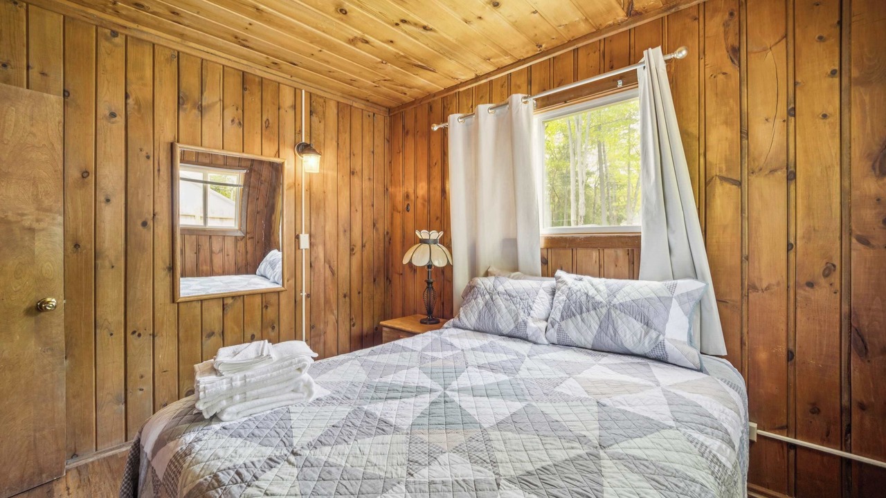 Photo of Bedroom in Greenbush