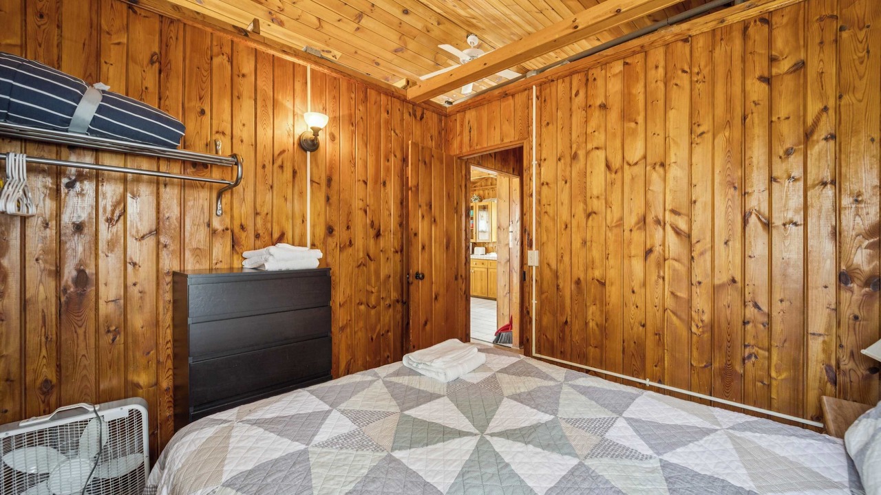 Photo of Bedroom in Greenbush