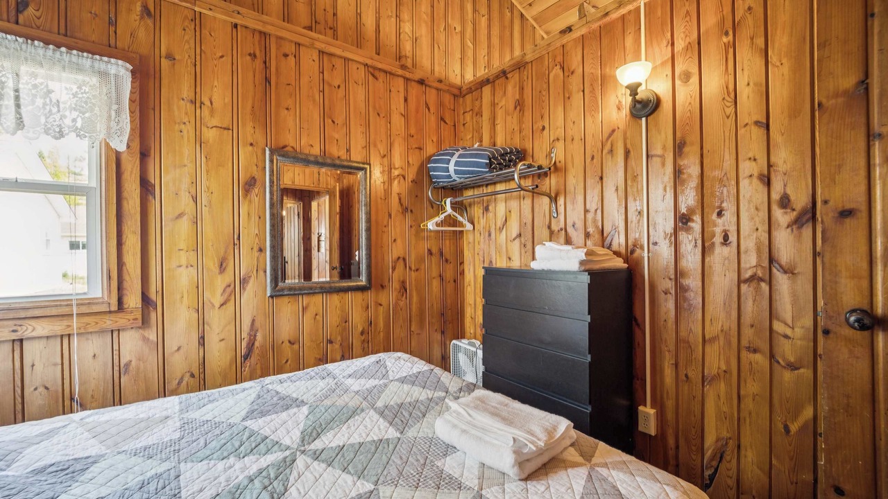 Photo of Bedroom in Greenbush