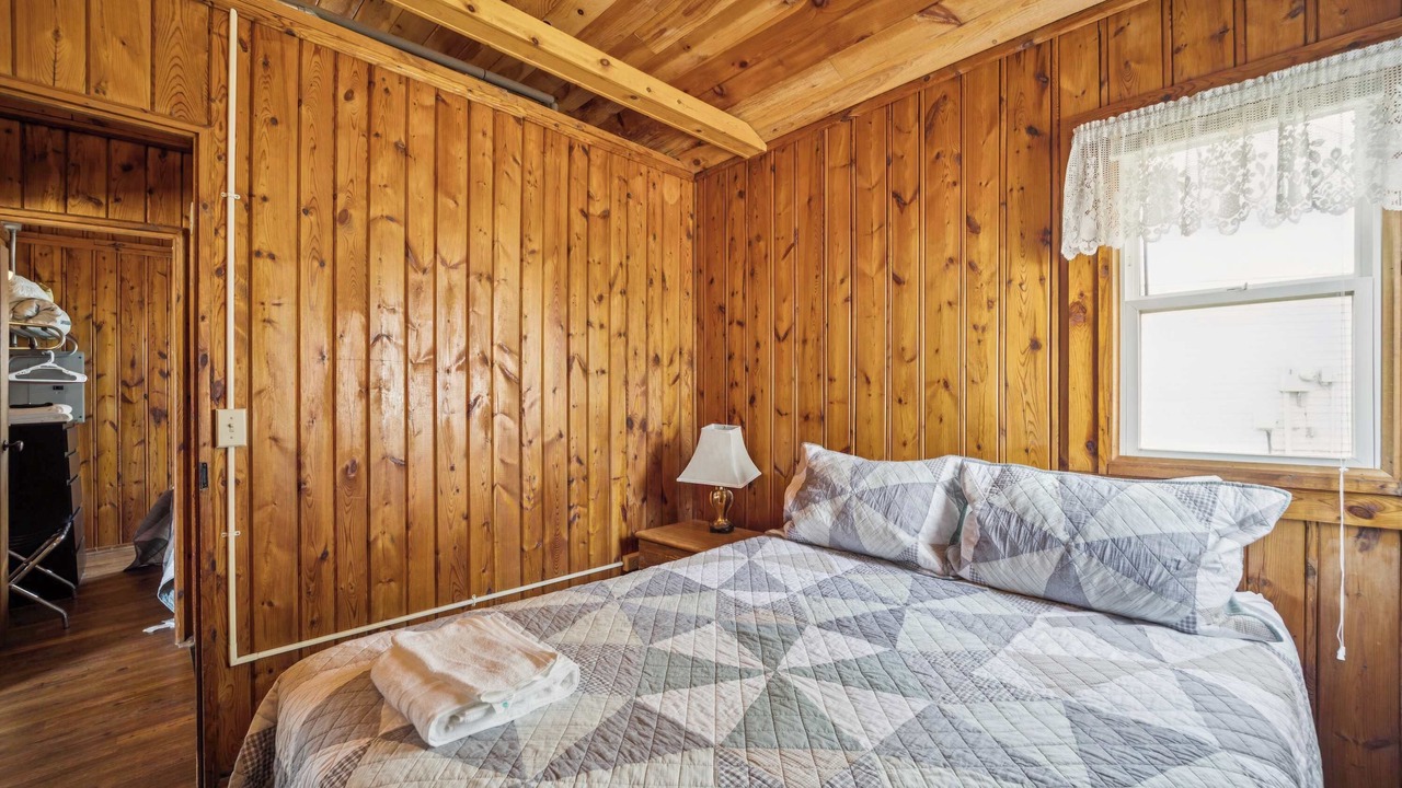 Photo of Bedroom in Greenbush