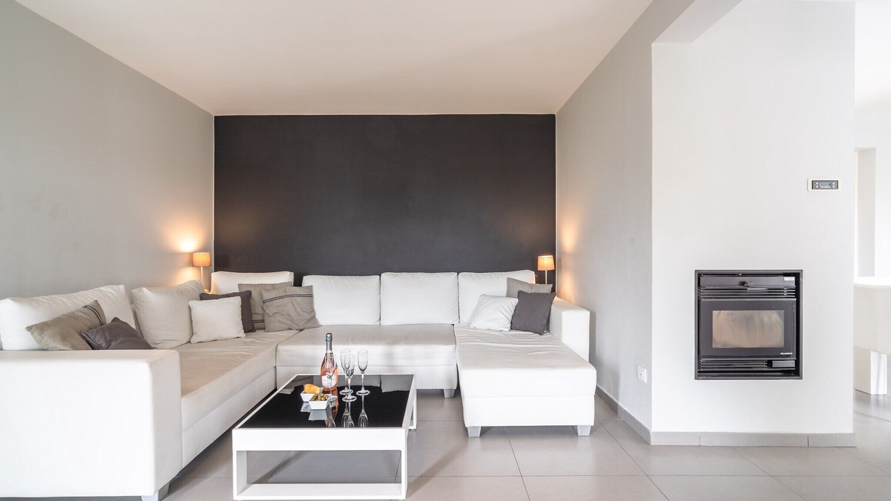 Photo of Livingroom in Saint-Genies-de-Fontedit