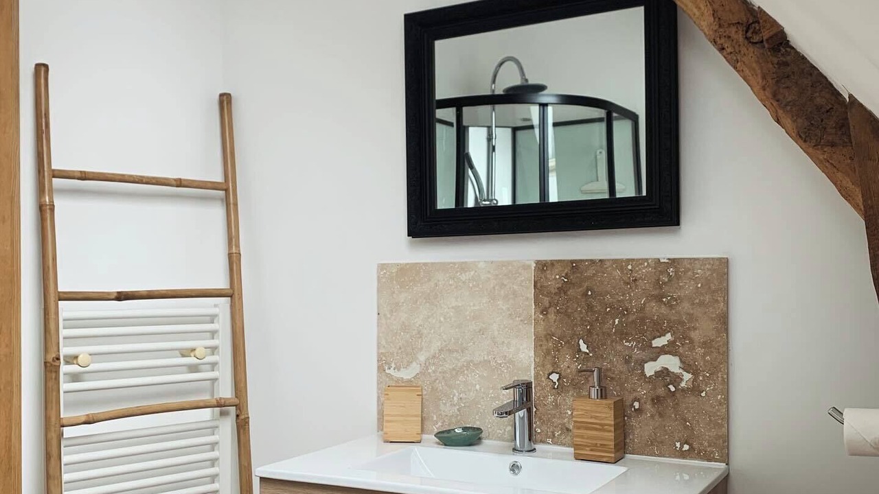 Photo of Bathroom in Sougeal