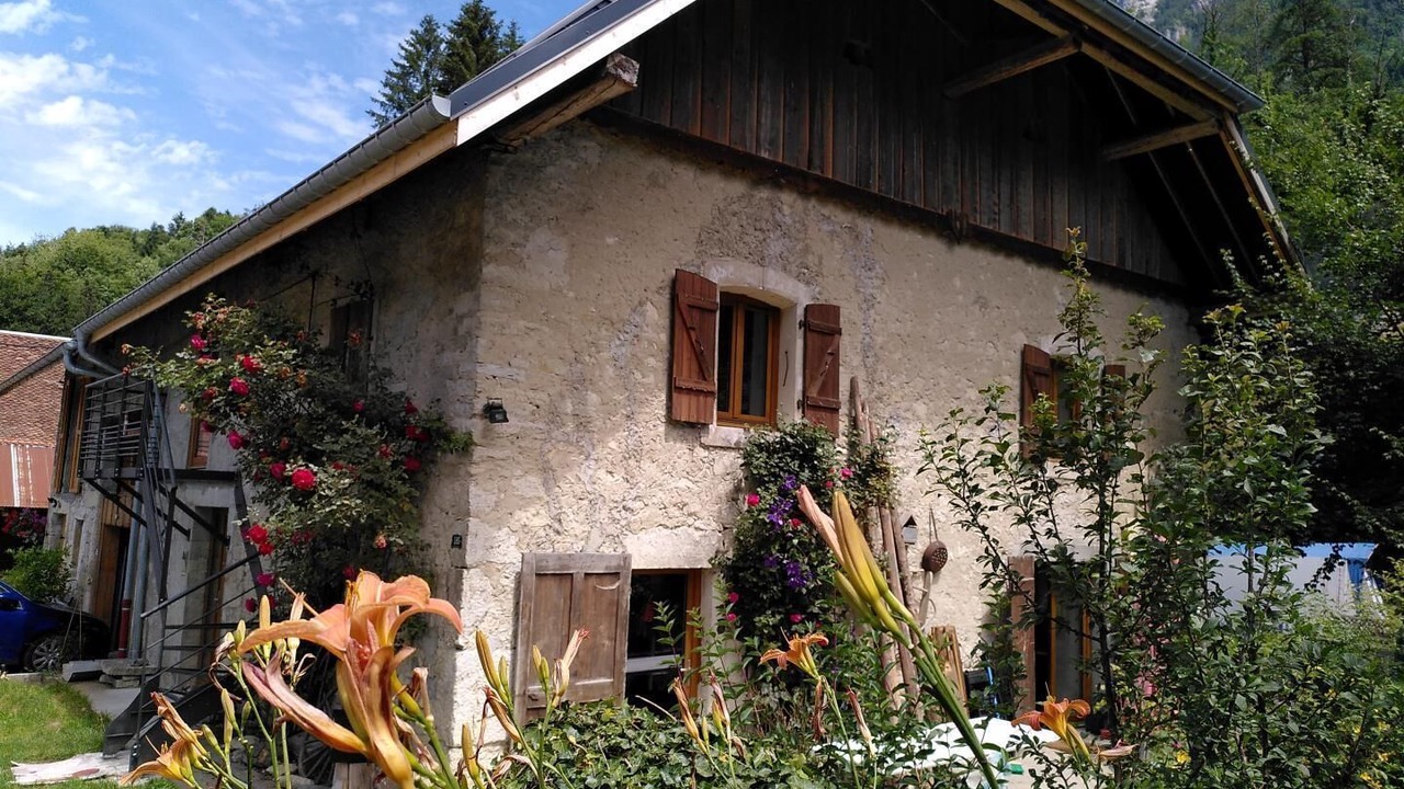 Photo of Outdoor in Saint-Jean-de-Couz