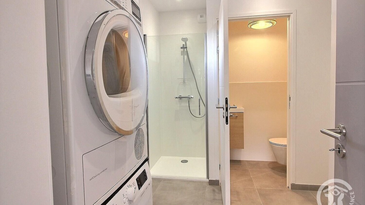 Photo of Bathroom in Etables-sur-Mer