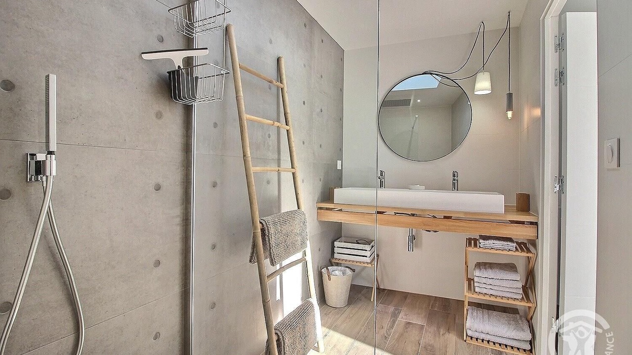 Photo of Bathroom in Etables-sur-Mer