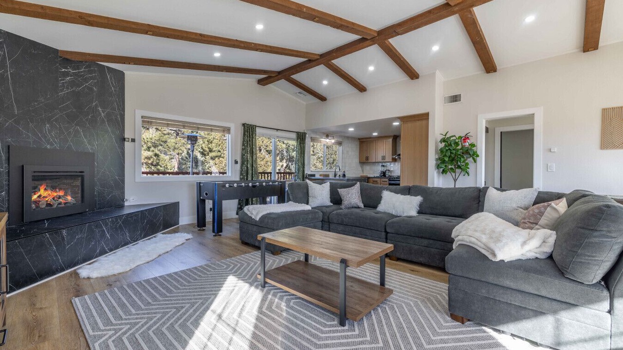Photo of Livingroom in Whispering Forest