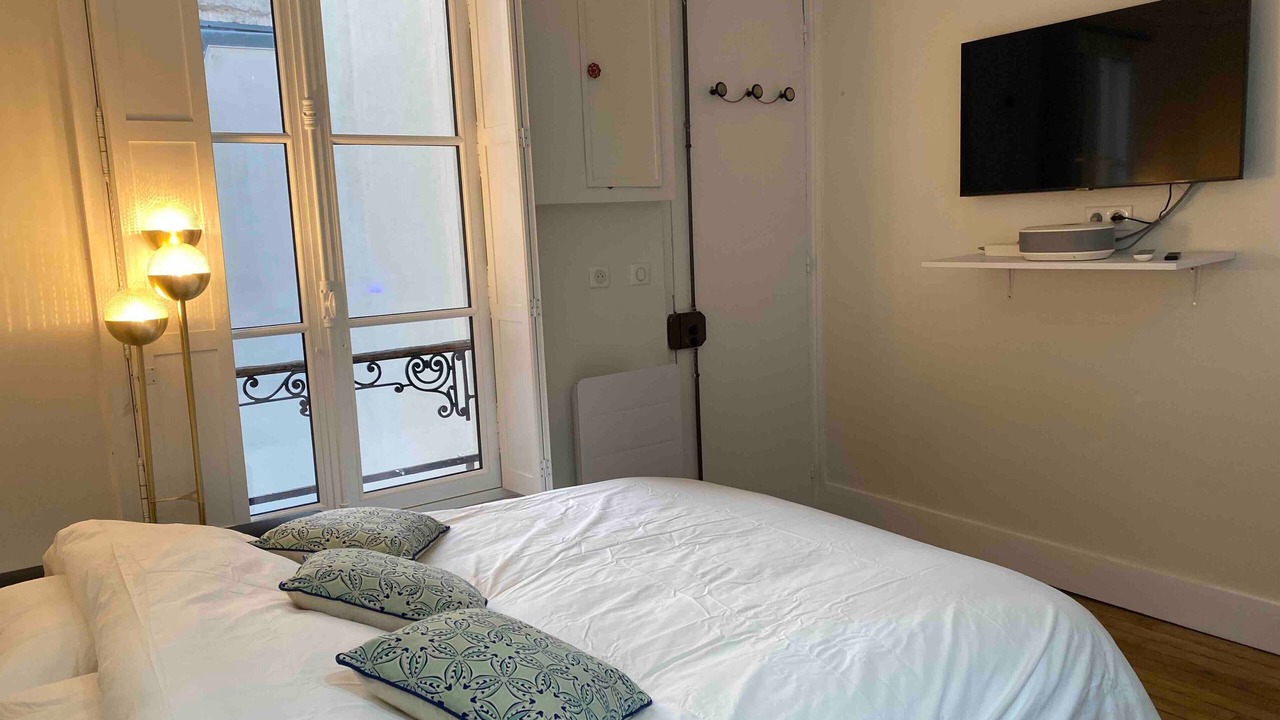 Photo of Bedroom in 5th Arrondissement