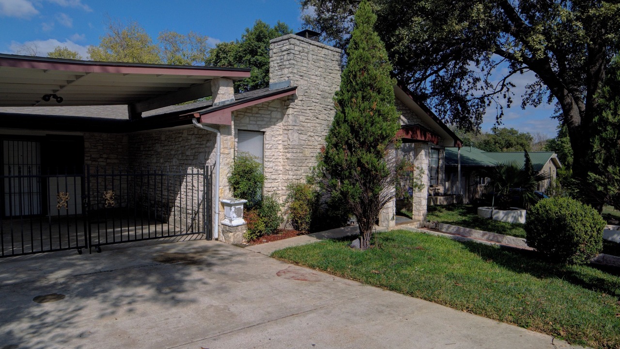 Photo of Outdoor in Leon Valley