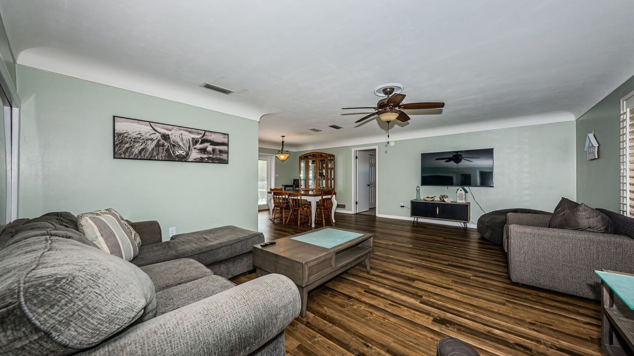 Photo of Livingroom in Harbor Bluffs