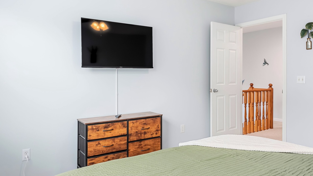 Photo of Bedroom in Enterprise