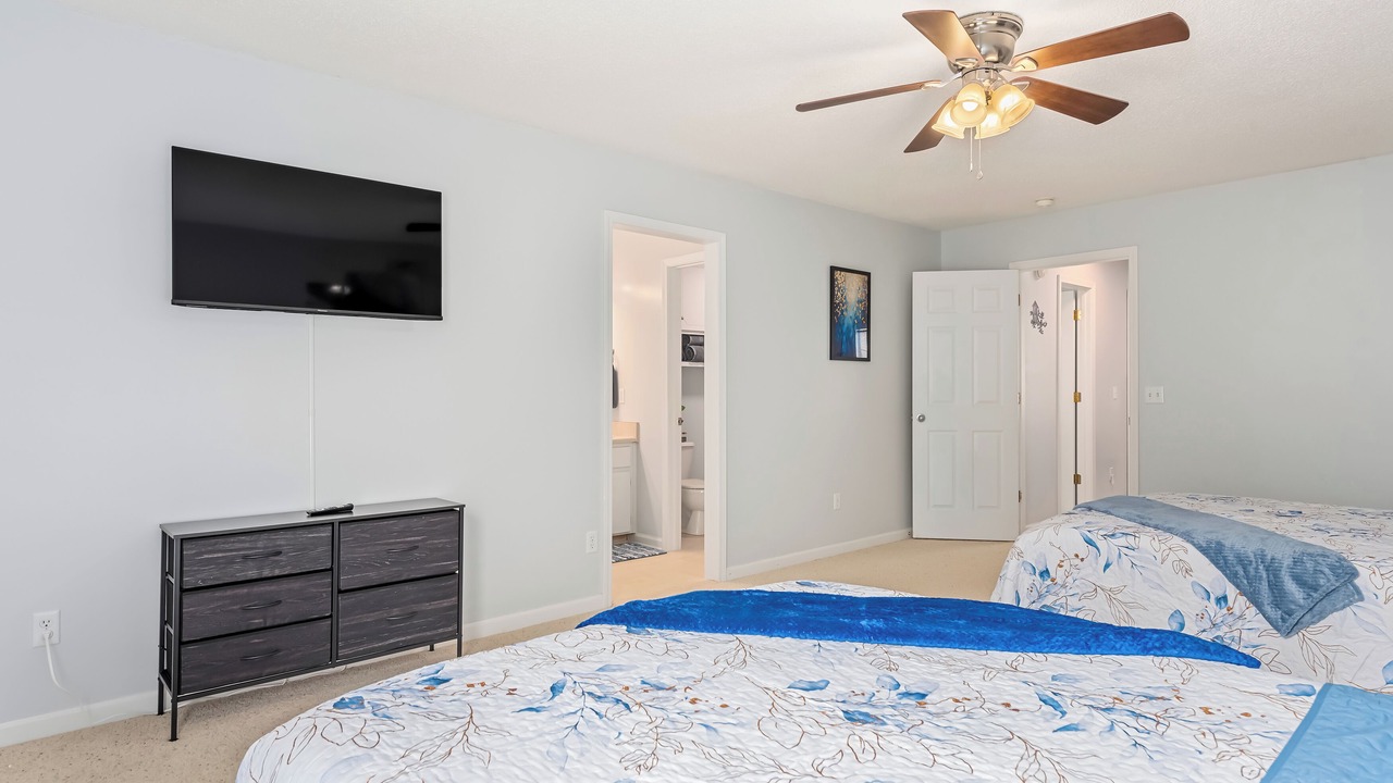 Photo of Bedroom in Enterprise