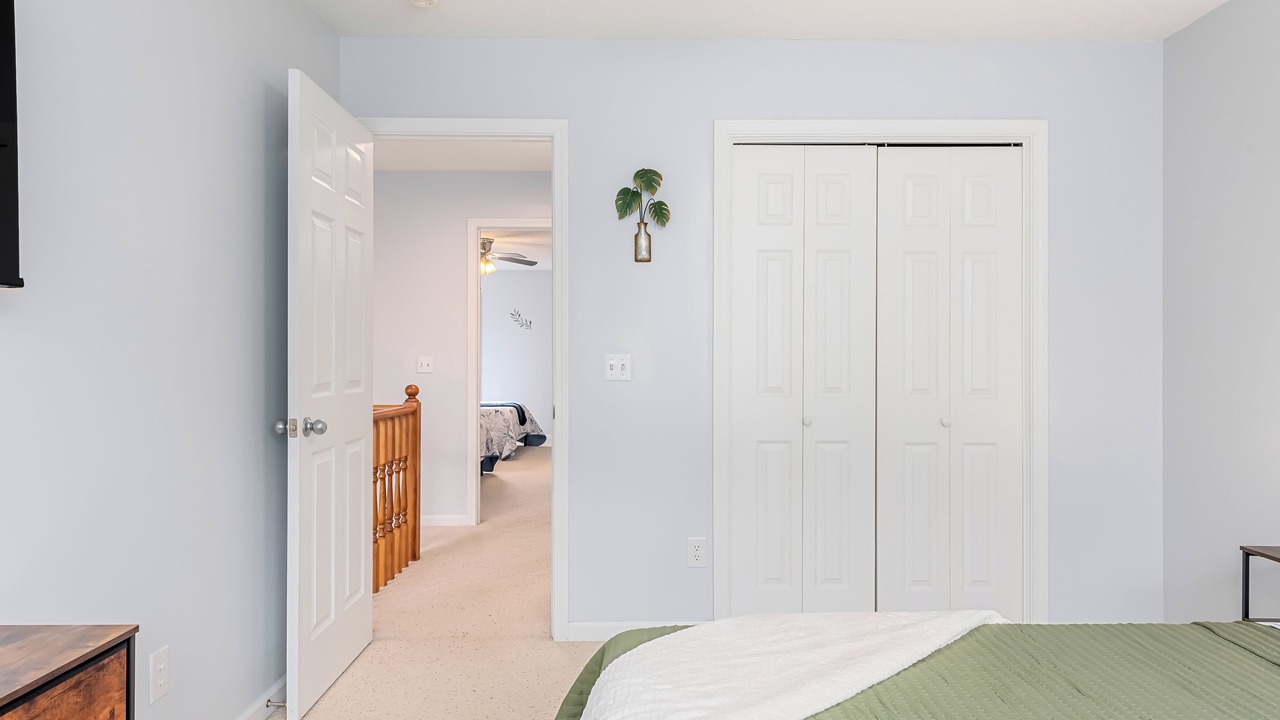 Photo of Bedroom in Enterprise