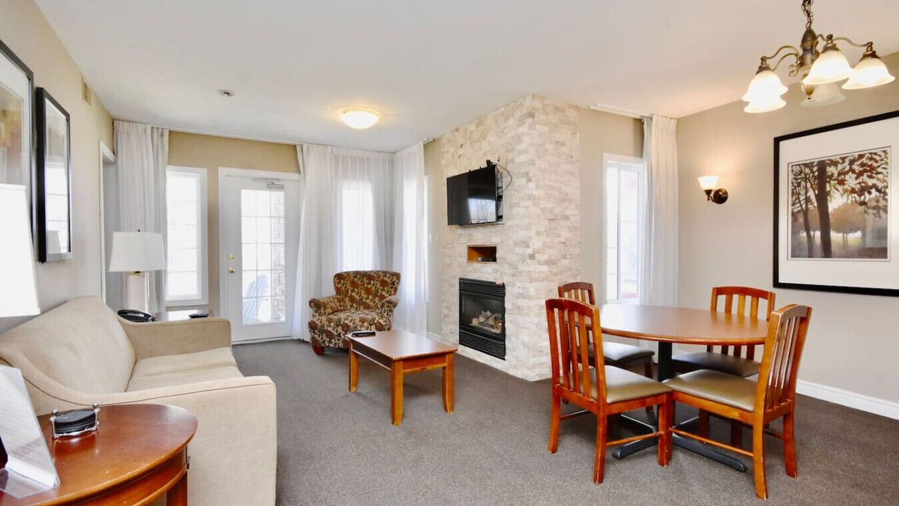 Photo of Livingroom in Oro-Medonte