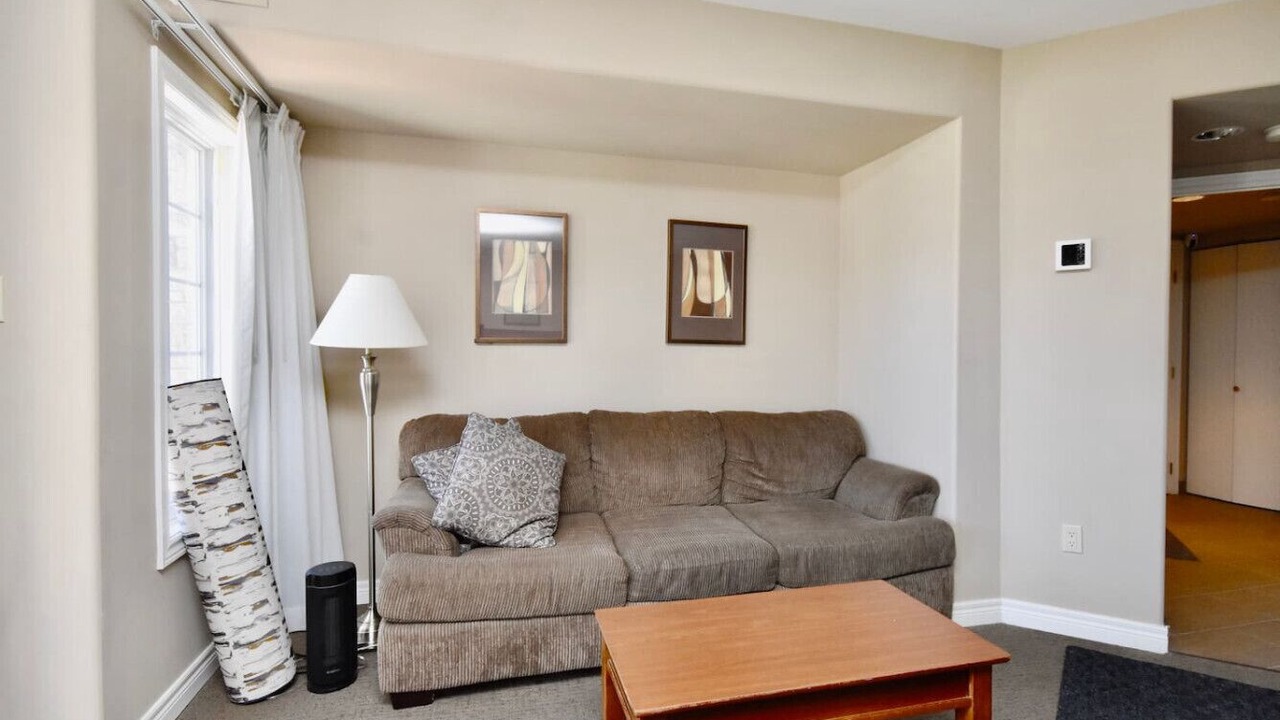 Photo of Livingroom in Oro-Medonte