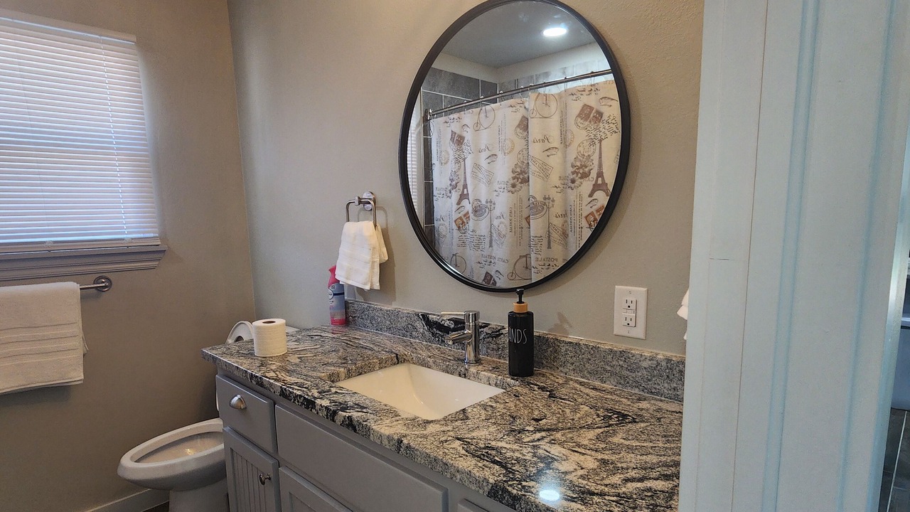 Photo of Bathroom in Del City