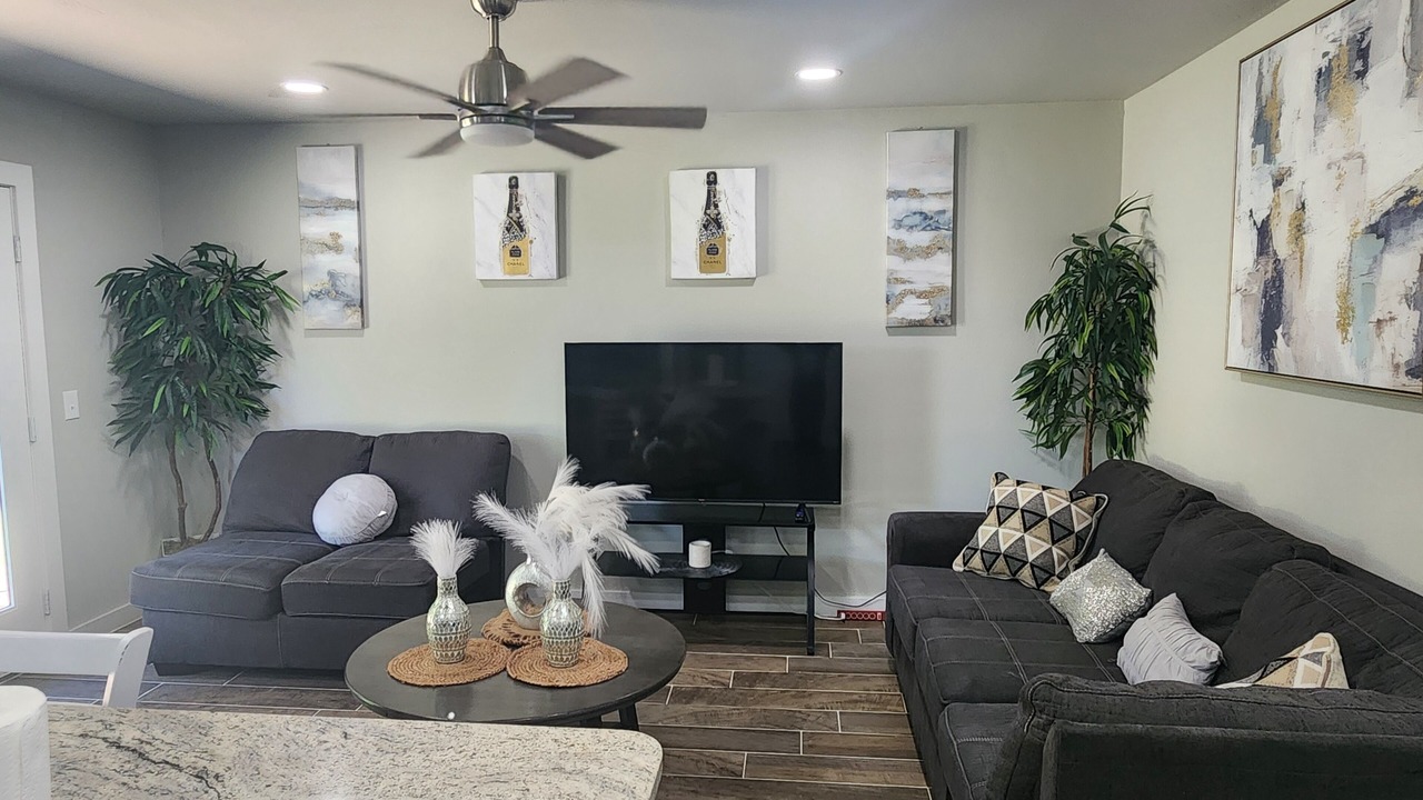 Photo of Livingroom in Del City