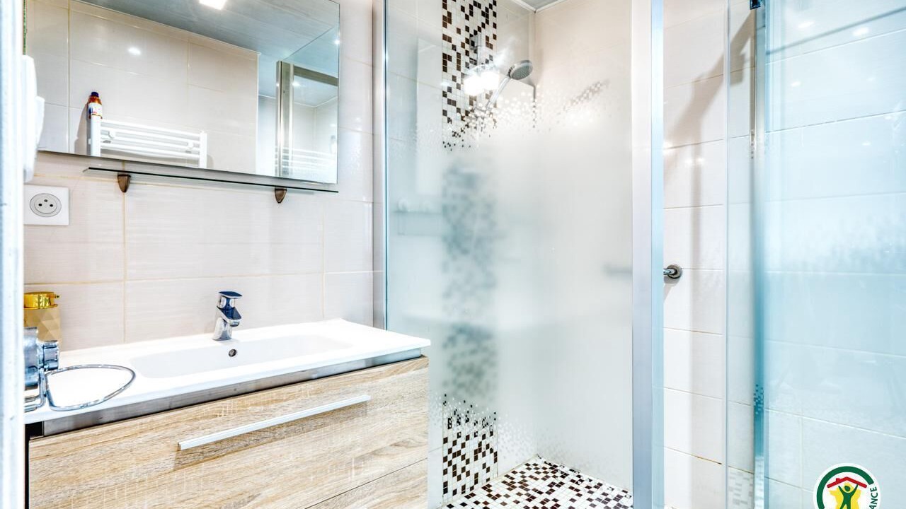 Photo of Bathroom in Saint-Martin-en-Campagne