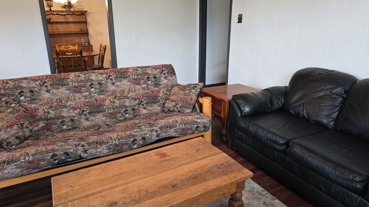 Photo of Livingroom in Johnson County