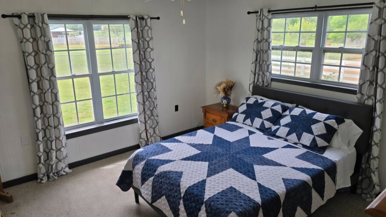 Photo of Bedroom in Johnson County