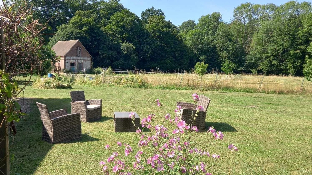Photo of Outdoor in La Chapelle-du-Bois-des-Faulx
