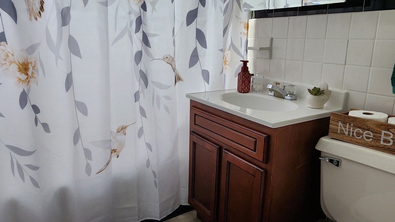 Photo of Bathroom in Scottown