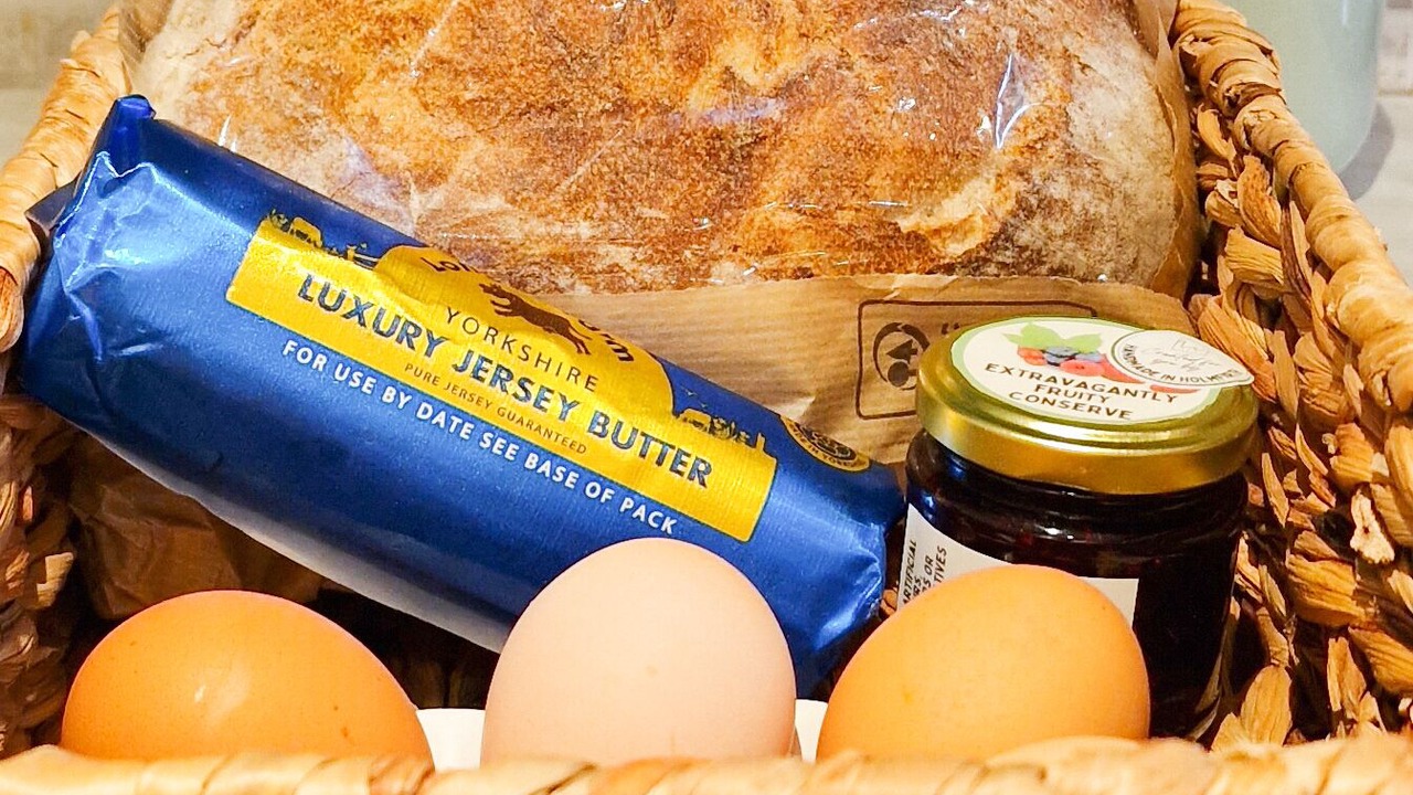 Photo of Others in Holmbridge