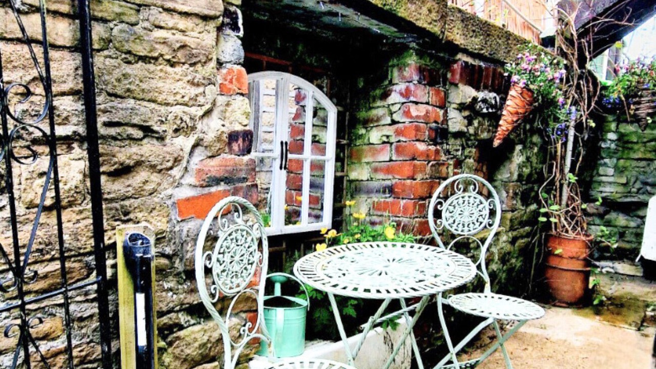 Photo of Others in Holmbridge