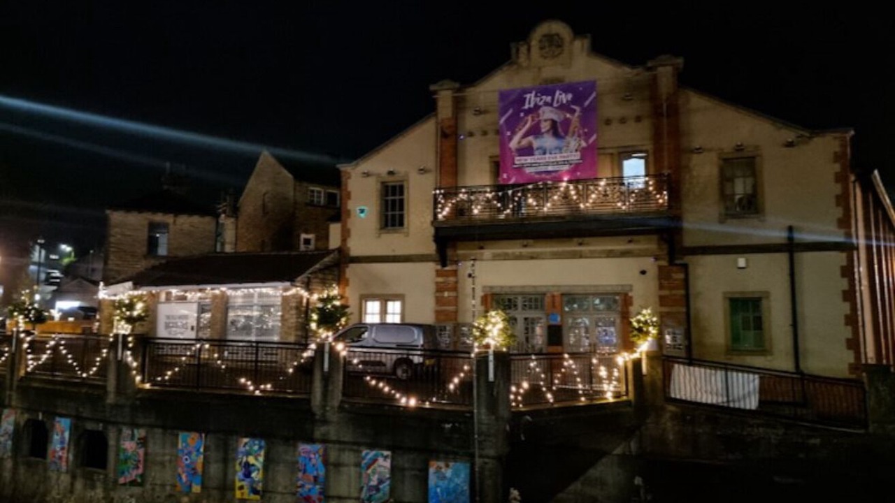 Photo of Others in Holmbridge