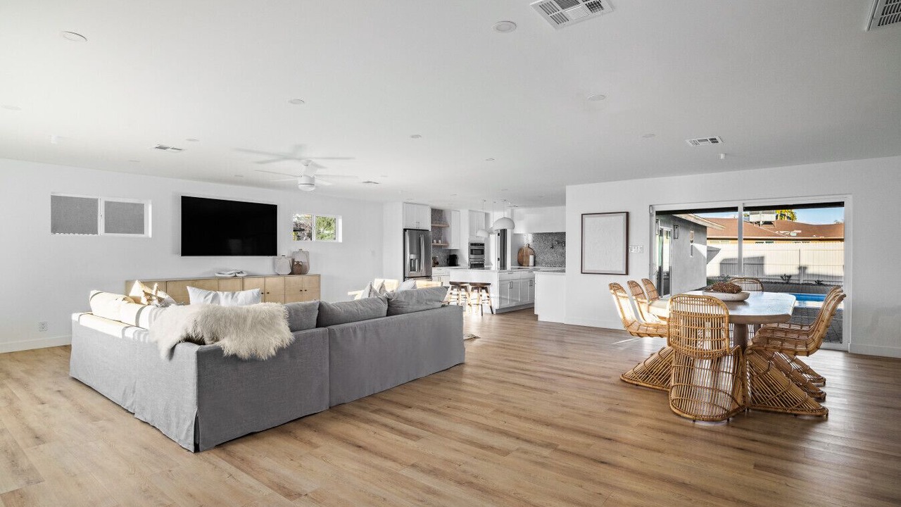 Photo of Livingroom in Scottsdale Highlands