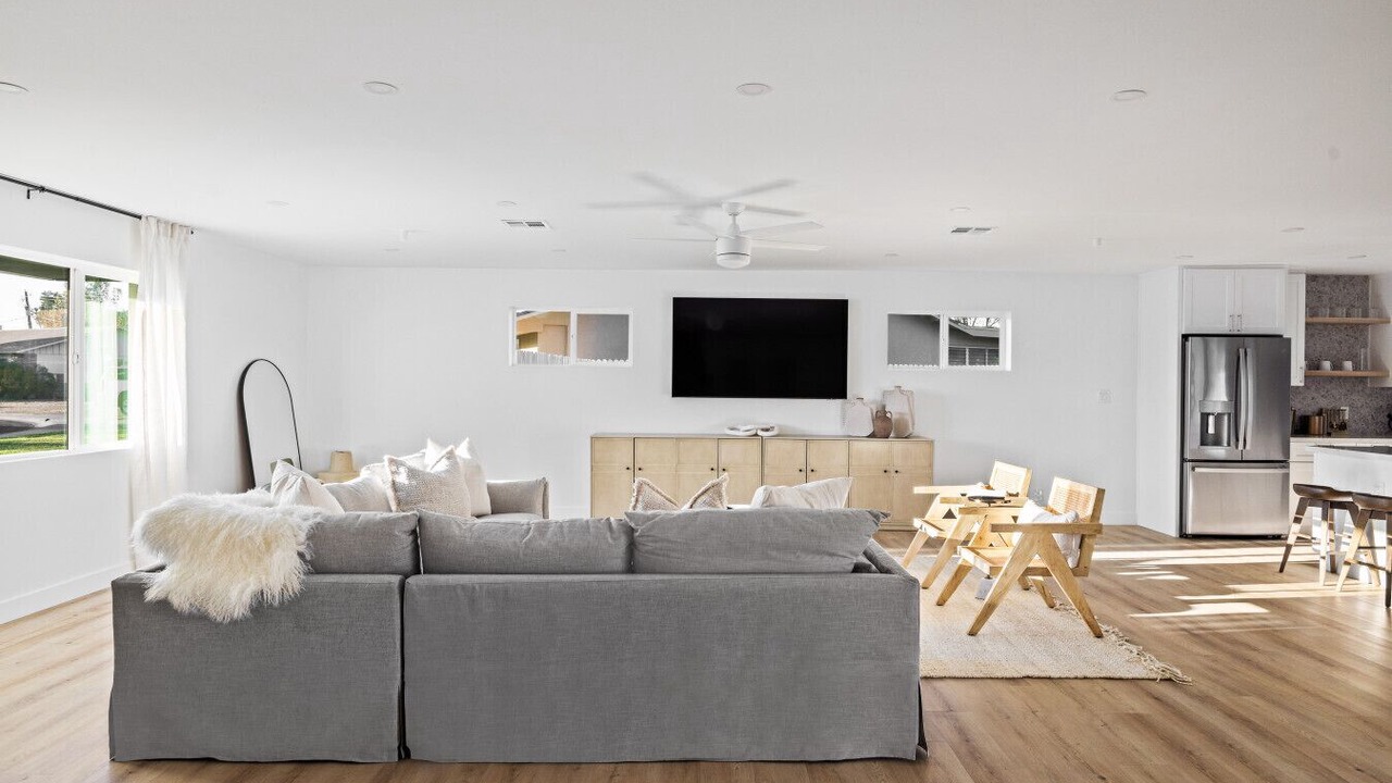Photo of Livingroom in Scottsdale Highlands