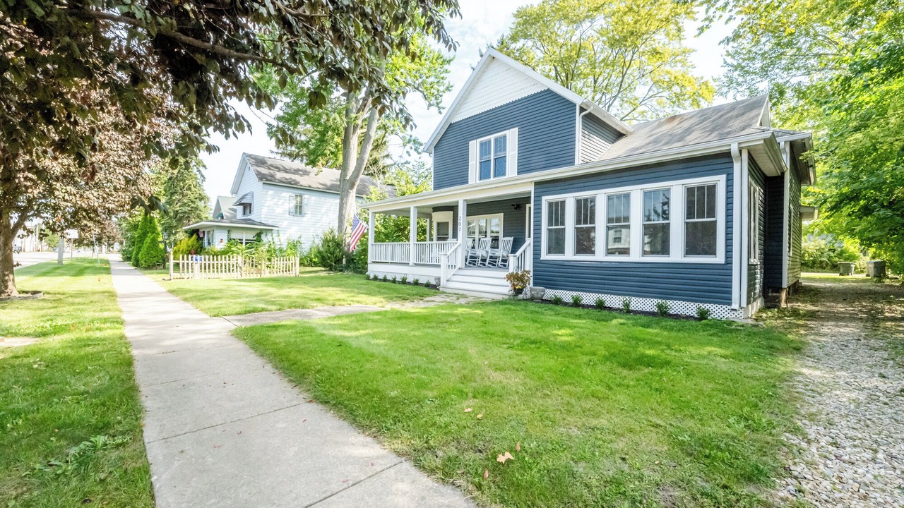 Photo of Others in Three Oaks