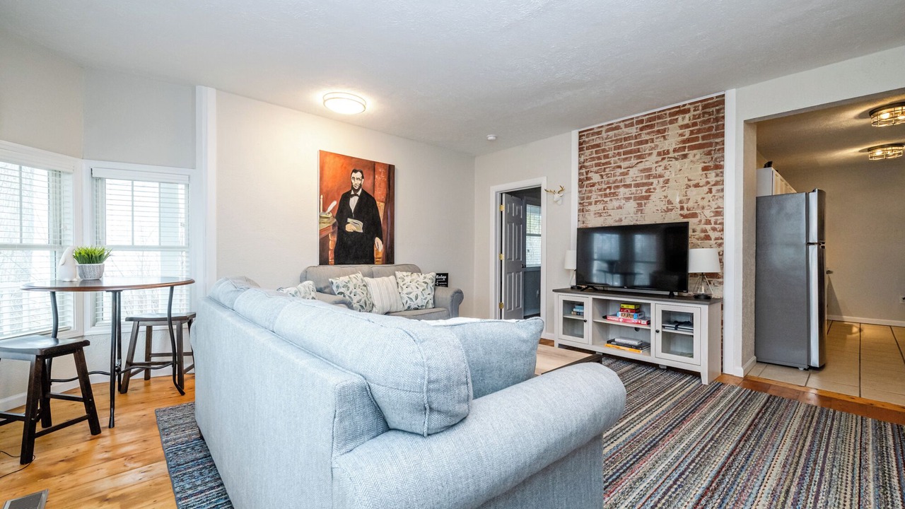 Photo of Bedroom in Three Oaks