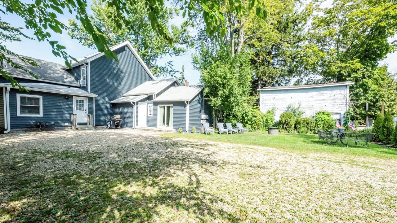 Photo of Others in Three Oaks