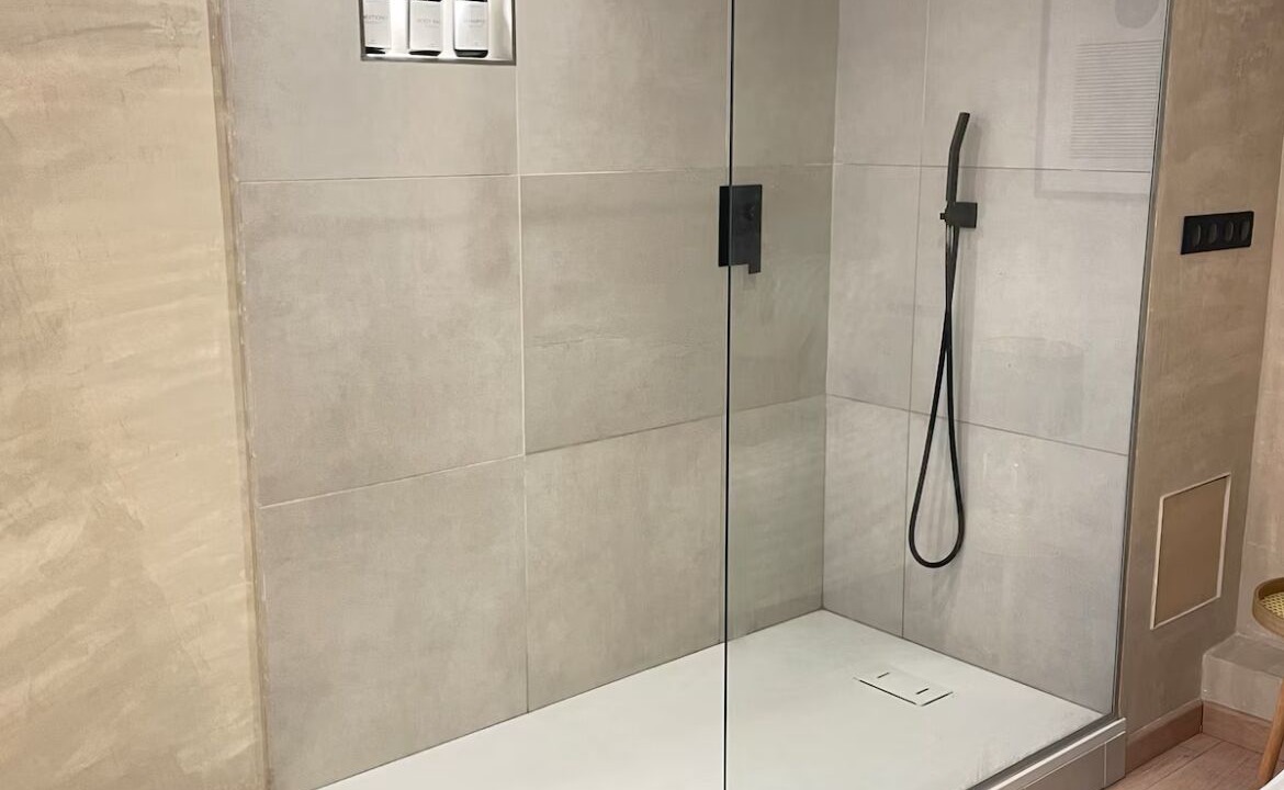 Photo of Bathroom in Montrouge