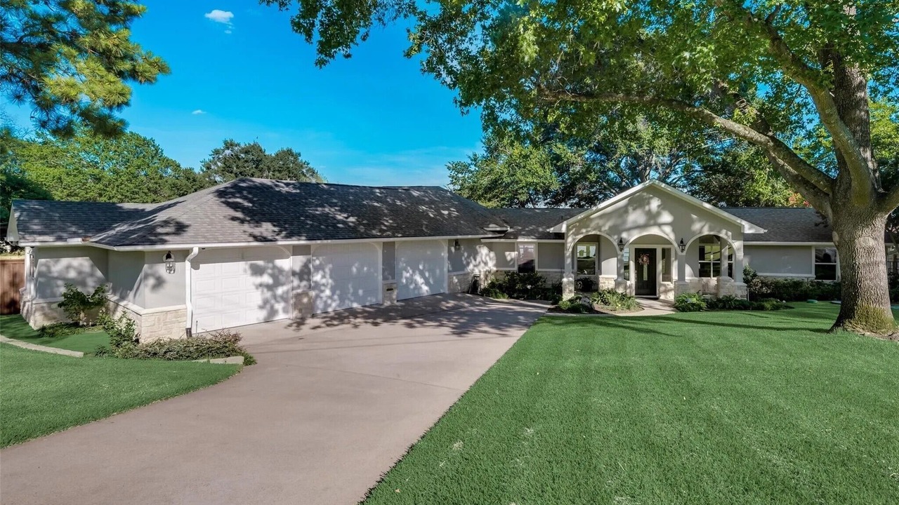 Photo of Outdoor in Enchanted Oaks
