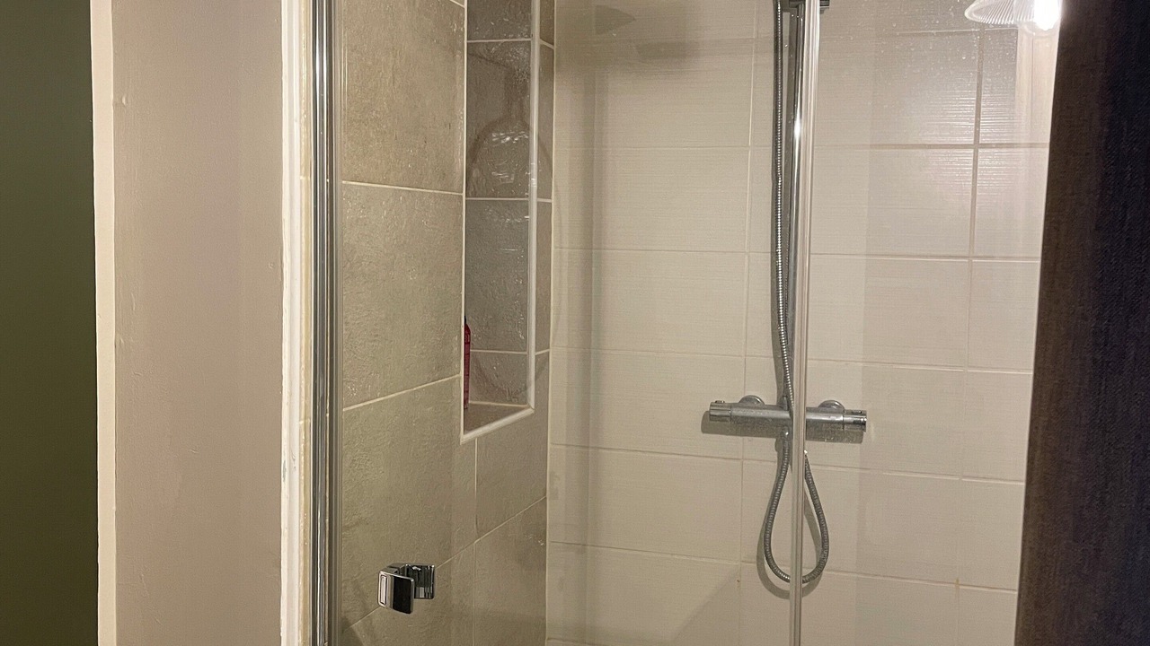 Photo of Bathroom in Fontaine Lestang-Bagatelle-Papus-Tabar-Bordelongue