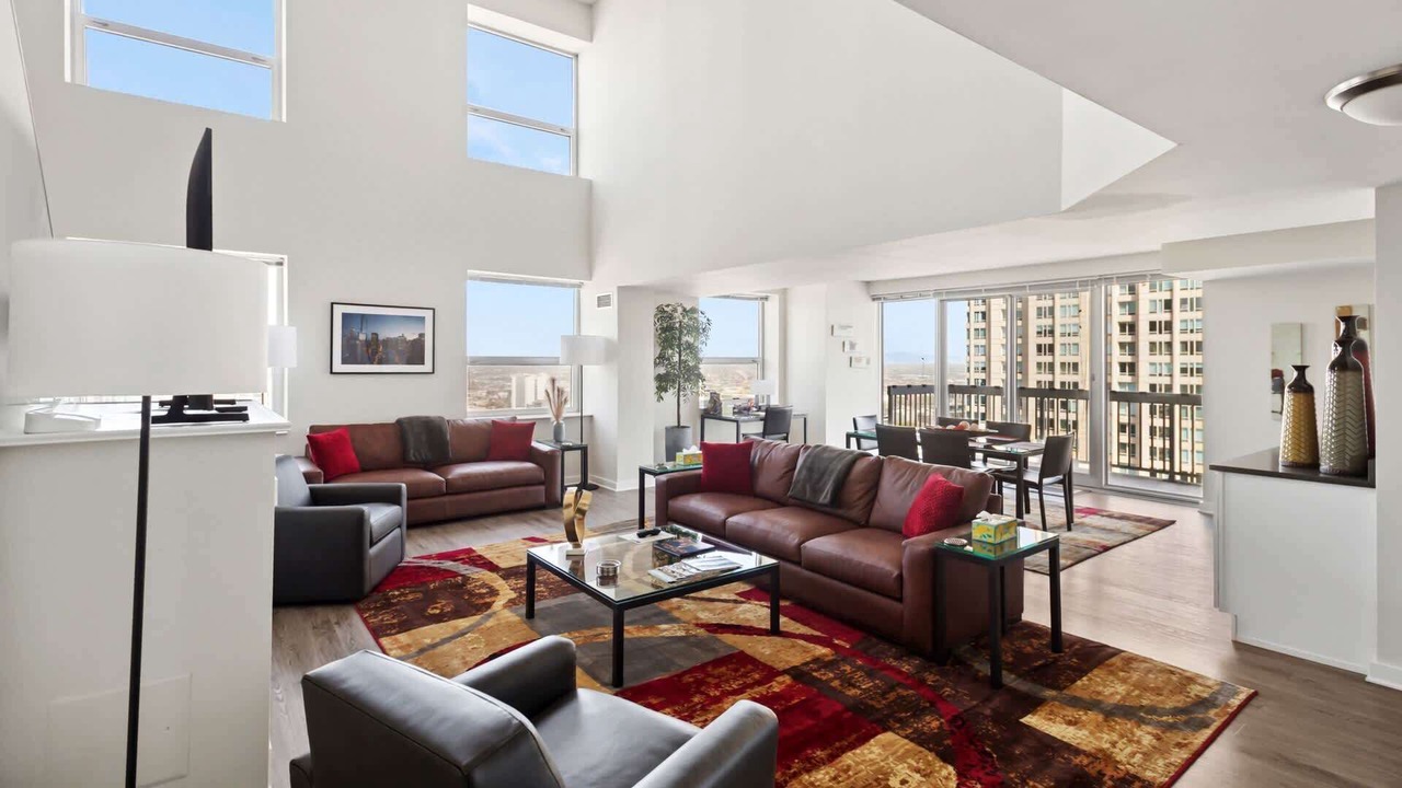 Photo of Livingroom in Downtown Chicago