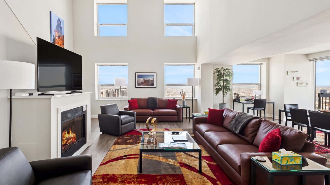 Photo of Livingroom in Downtown Chicago
