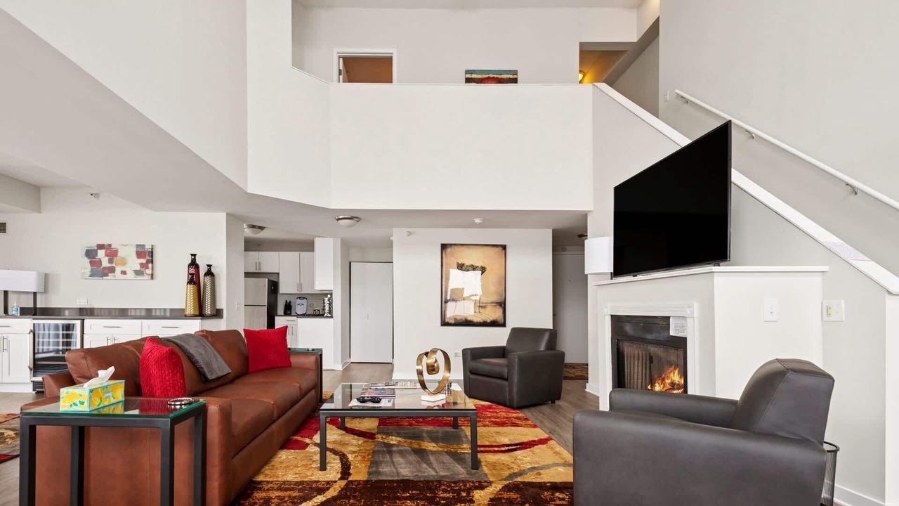 Photo of Livingroom in Downtown Chicago