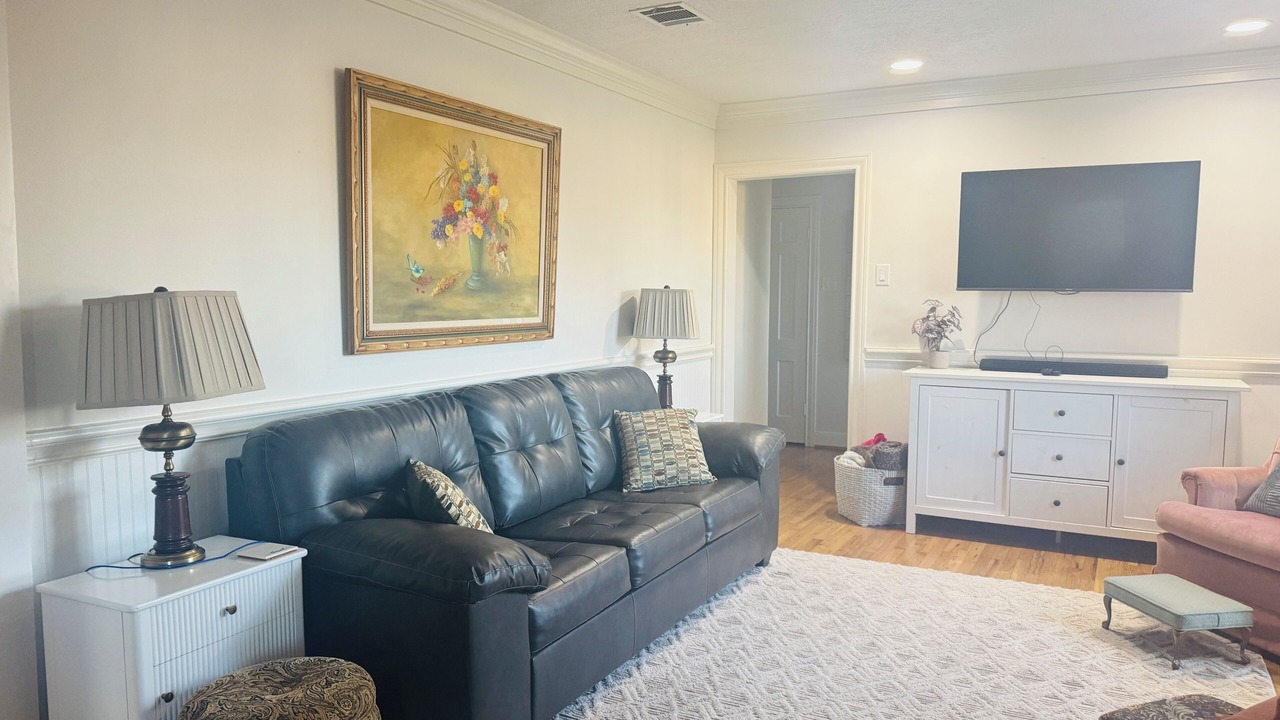 Photo of Livingroom in Dean Highland