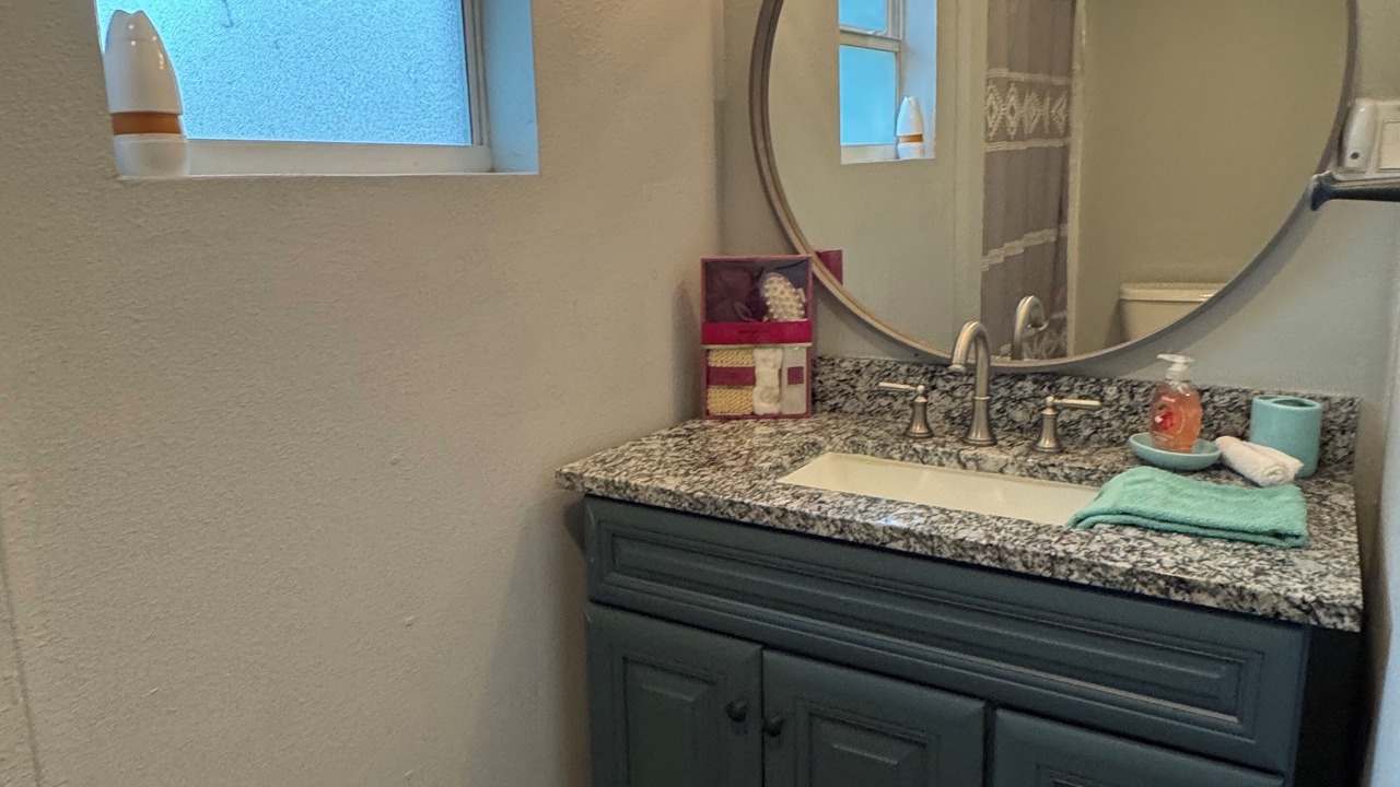 Photo of Bathroom in Uvalde