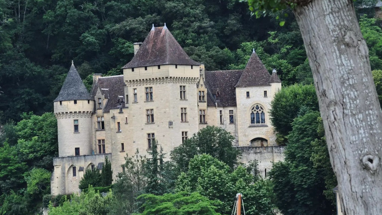 Photo of Others in Pezuls