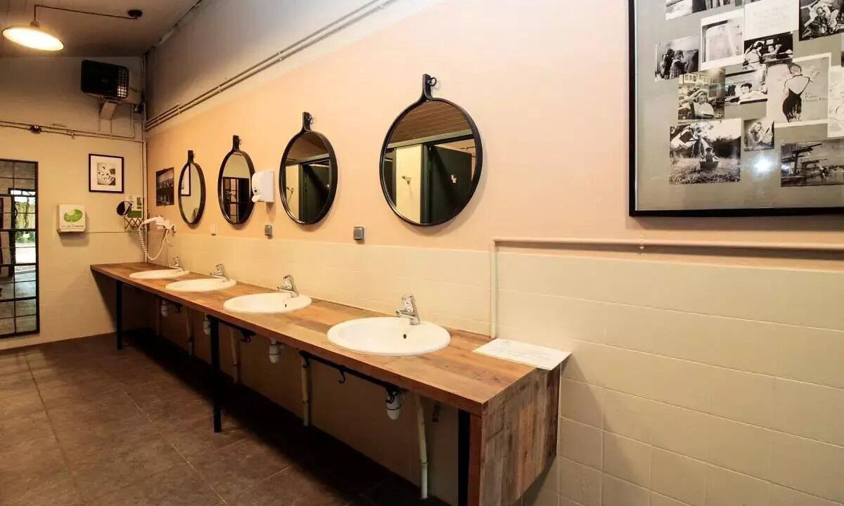 Photo of Bathroom in Loupiac