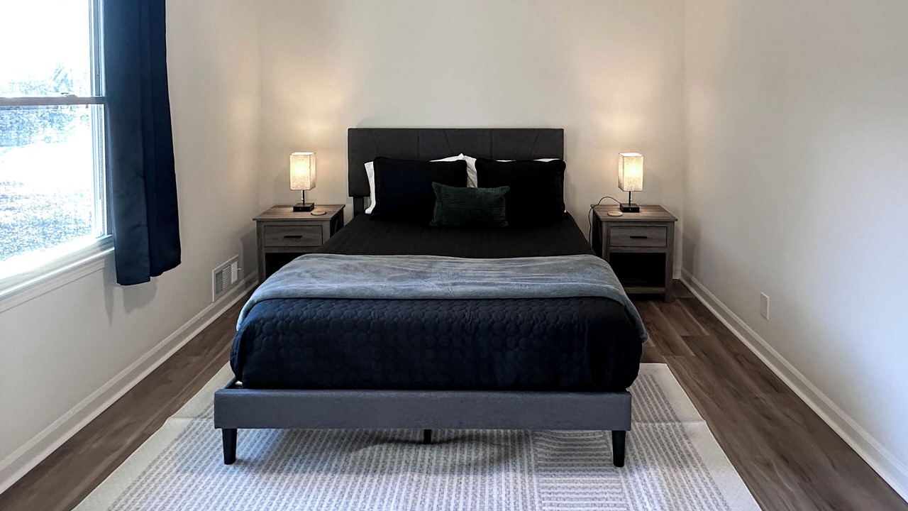Photo of Bedroom in Lawrenceville