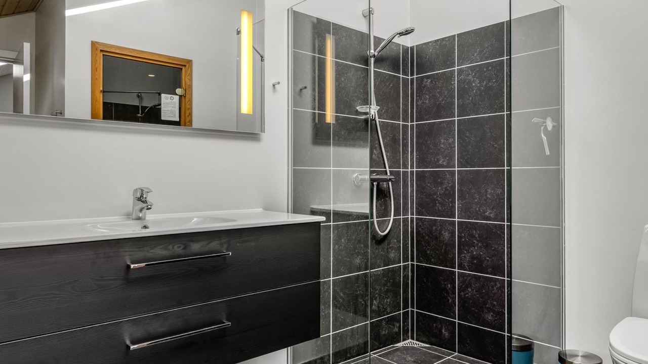 Photo of Bathroom in Flovt Strand