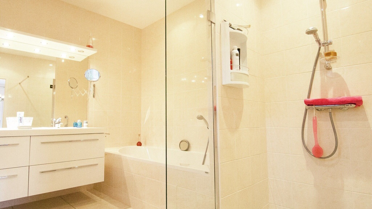 Photo of Bathroom in Rouzede