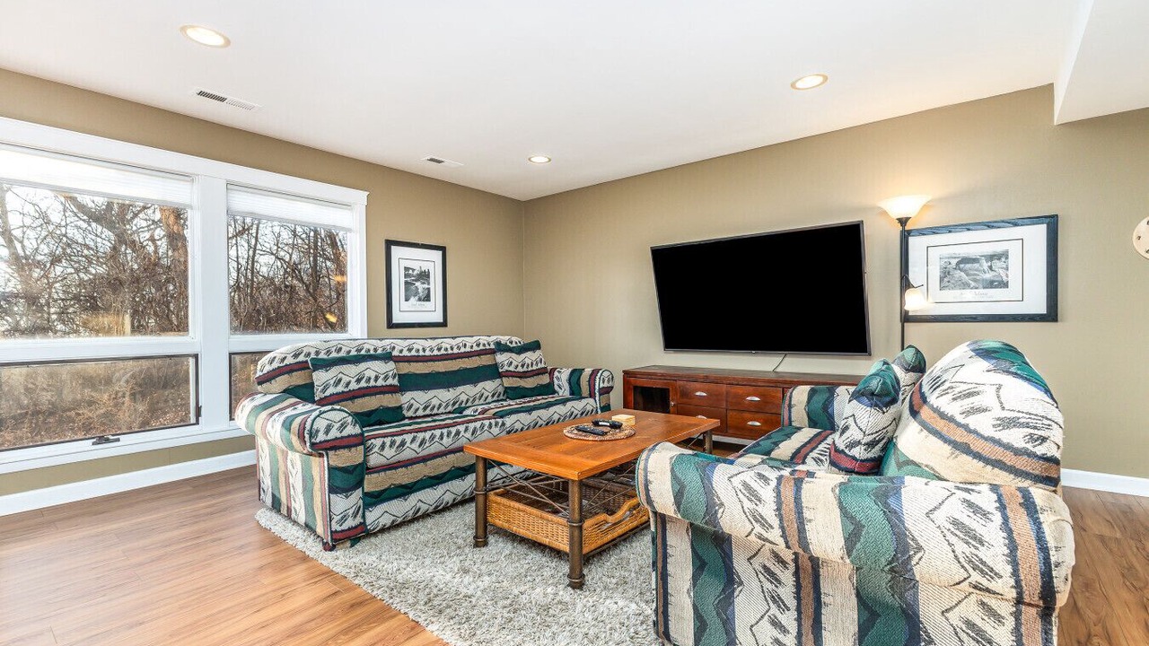 Photo of Livingroom in The Galena Territory