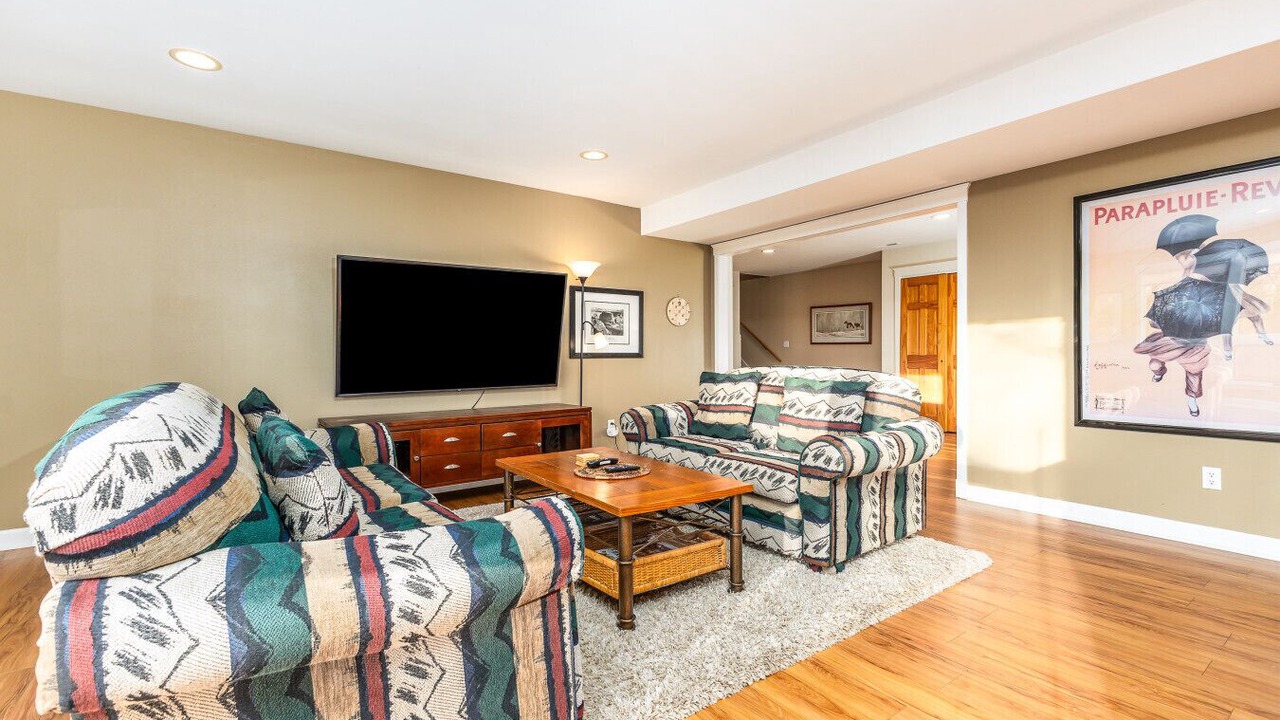 Photo of Livingroom in The Galena Territory