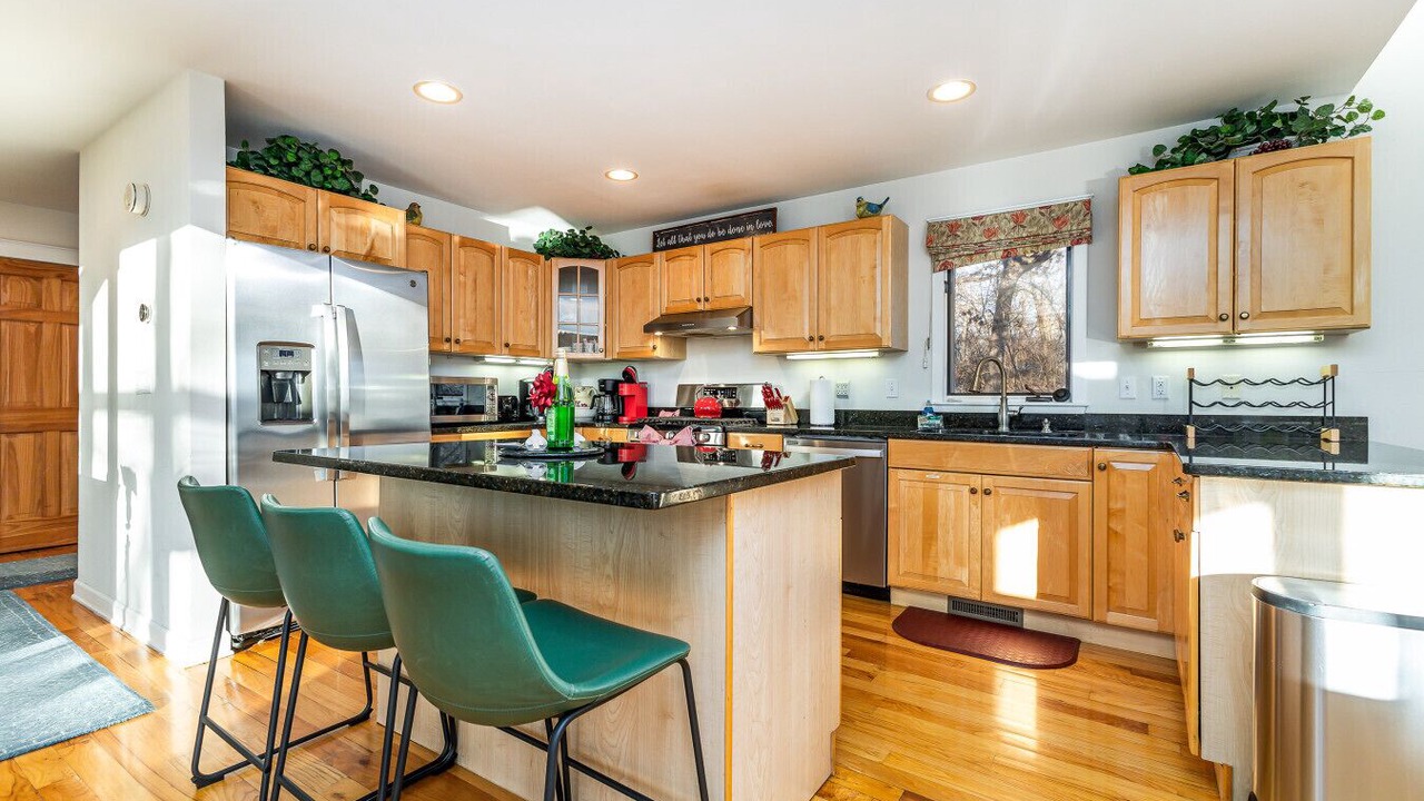 Photo of Kitchen in The Galena Territory