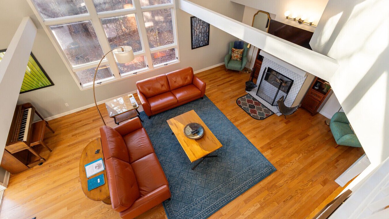 Photo of Livingroom in The Galena Territory